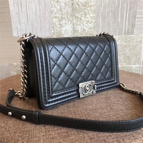 chanel le boy bag original price|chanel boy small quilted bag.